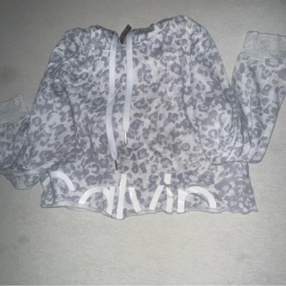 Womens Size Medium Calvin Klein Crop Top Pullover Hoodie.
